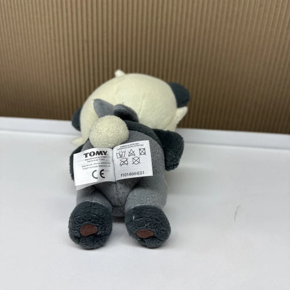 Pokemon Pancham 8